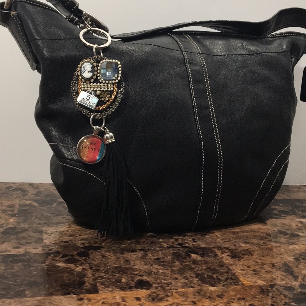 🌺SOLD 🌺 COACH Black Leather Satchel w/Tassel Keychain